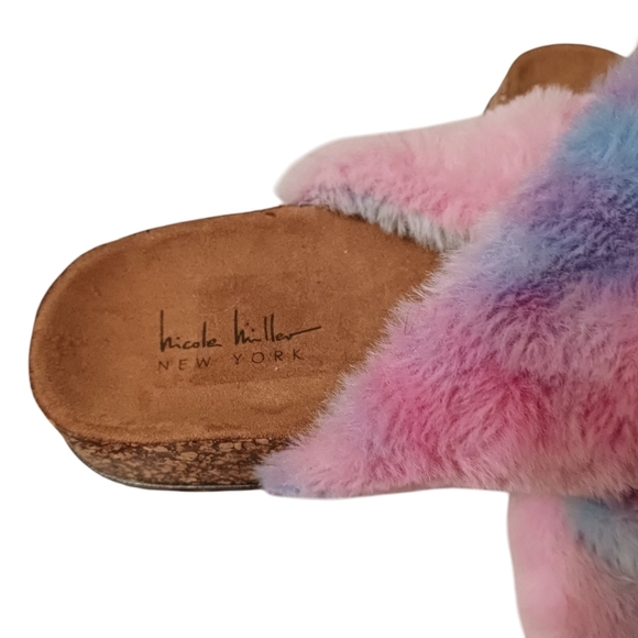 Nicole Miller Tie Dyed FAUX  FUR Rainbowish  Fluffy Slides Ladies 8 Cotton Candy - Picture 5 of 6